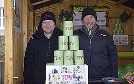 Die TDV war erstmalig mit einer Holzhütte vertreten und bot "Popcorn & TDVAktiv Dosenwerfen" an Schöne Erlebnisse auf dem Adventsmarkt der Evangelischen Stiftung Volmarstein